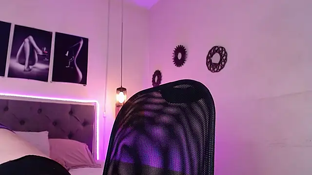 emily leinner online show from September 30, 4:01 pm