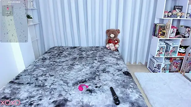 misshoneyxxx online show from January 10, 3:22 am