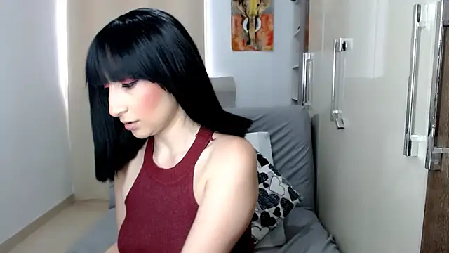 Snapshot of Laura-pervert chatting on October 19, 9:06 pm Laura-pervert online show from October 19, 9:06 pm