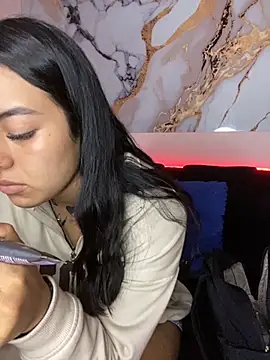 emily 22x online show from October 24, 12:50 am