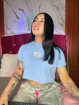 emily 22x online show from October 27, 10:15 pm