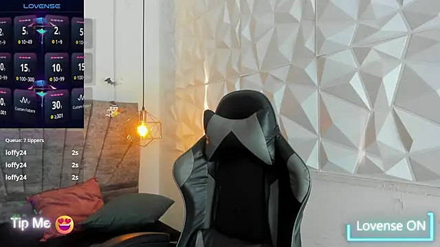 Snapshot of April1_sc chatting on October 18, 9:16 pm April1 sc online show from October 18, 9:16 pm