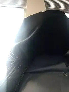 Snapshot of naughty-sharlot chatting on October 31, 3:16 pm naughty-sharlot online show from October 31, 3:16 pm