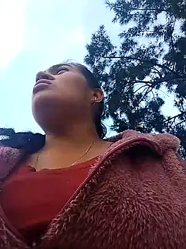 naughty-sharlot online show from November 8, 9:31 pm