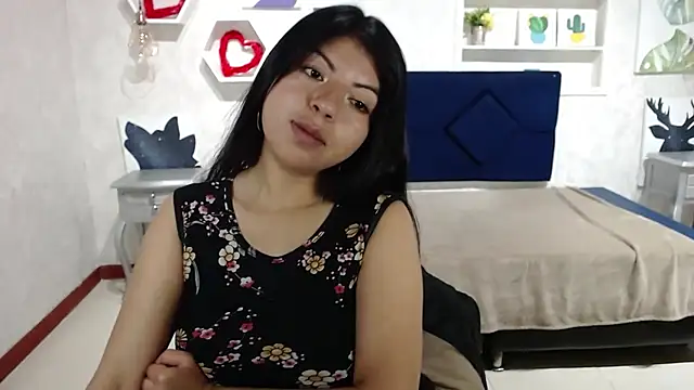 Snapshot of CarolineBrunx chatting on September 28, 9:42 pm CarolineBrunx online show from September 28, 9:42 pm