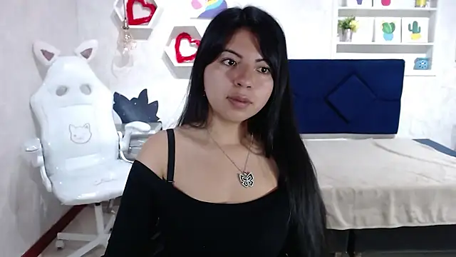 Snapshot of CarolineBrunx chatting on September 23, 3:15 am CarolineBrunx online show from September 23, 3:15 am