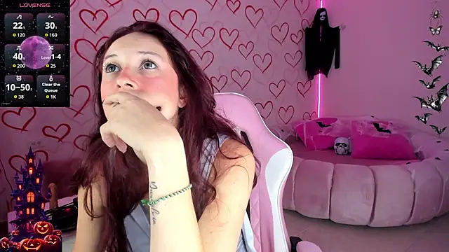 Snapshot of danny_s22 chatting on October 22, 2:11 pm danny s22 online show from October 22, 2:11 pm