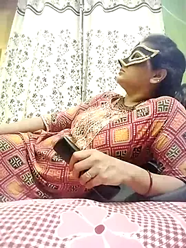 Snapshot of Babydoll_18 chatting on October 16, 8:11 pm Babydoll 18 online show from October 16, 8:11 pm