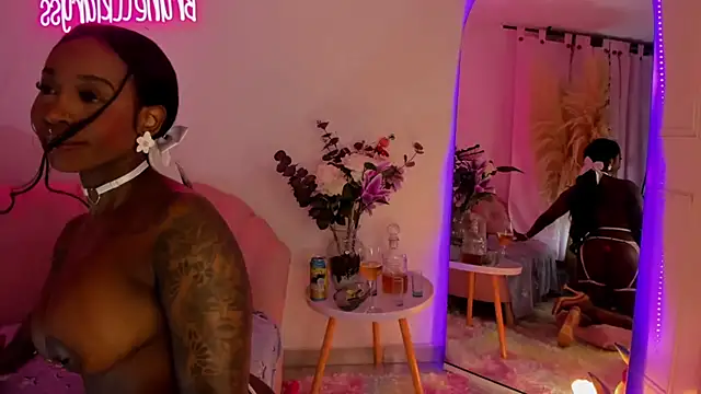 bruneettklaryss online show from April 4, 9:41 am