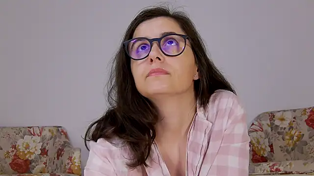 Snapshot of SophieeRain chatting on September 30, 5:07 pm SophieeRain online show from September 30, 5:07 pm