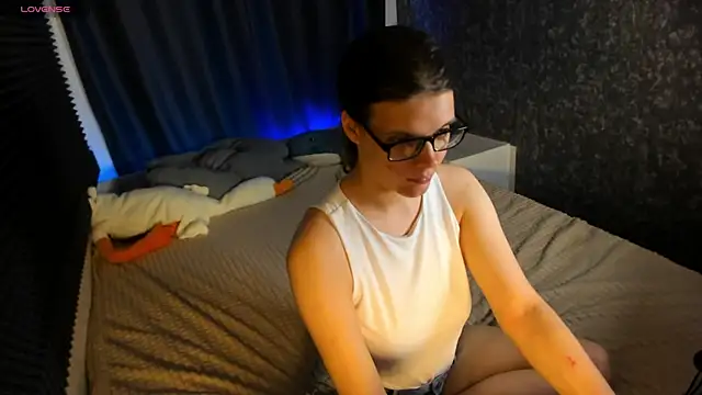 KIKI Krash online show from April 4, 10:47 am