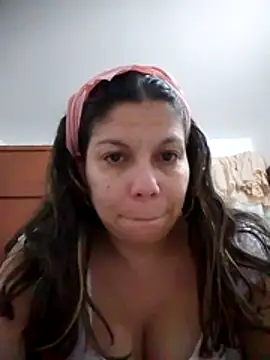 Snapshot of Carliina_Soussa chatting on October 29, 2:49 am Carliina Soussa online show from October 29, 2:49 am