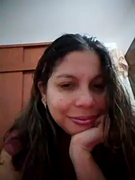 Snapshot of Carliina_Soussa chatting on October 17, 11:08 pm Carliina Soussa online show from October 17, 11:08 pm
