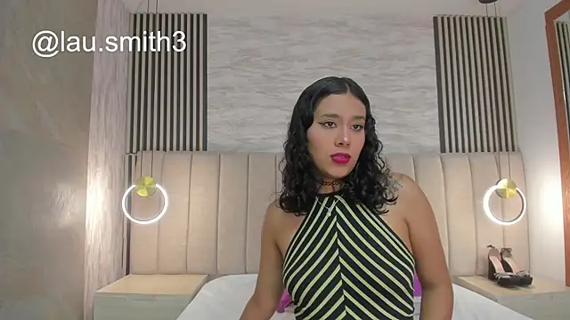 Snapshot of laura_smith33 chatting on October 29, 3:04 pm laura smith33 online show from October 29, 3:04 pm