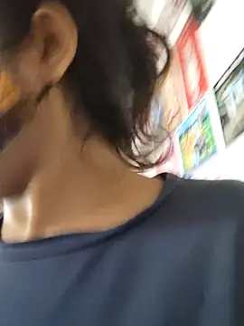 Snapshot of illay_love chatting on October 6, 3:45 am illay love online show from October 6, 3:45 am