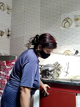 Snapshot of illay_love chatting on October 27, 4:41 am illay love online show from October 27, 4:41 am