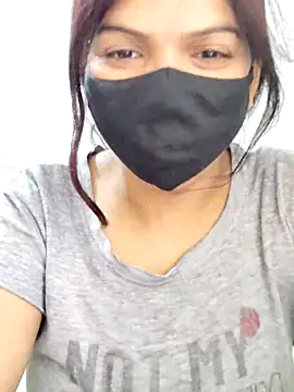 Snapshot of illay_love chatting on October 28, 4:51 am illay love online show from October 28, 4:51 am