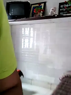 Snapshot of illay_love chatting on October 26, 4:41 am illay love online show from October 26, 4:41 am