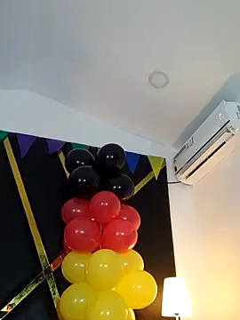 Snapshot of Adel_Nesbiit chatting on September 22, 7:34 pm Adel Nesbiit online show from September 22, 7:34 pm