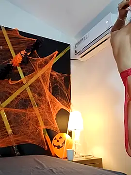 Snapshot of Adel_Nesbiit chatting on October 25, 7:54 pm Adel Nesbiit online show from October 25, 7:54 pm