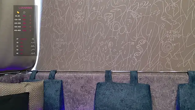 Snapshot of blackcat142 chatting on October 10, 12:32 pm blackcat142 online show from October 10, 12:32 pm