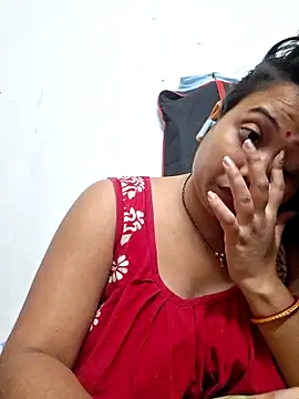 DREAM GIRL-30 online show from October 18, 7:00 am