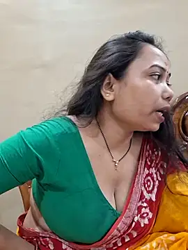 DREAM GIRL-30 online show from April 15, 3:45 pm