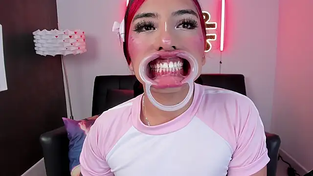 miss  allison online show from March 31, 11:32 am