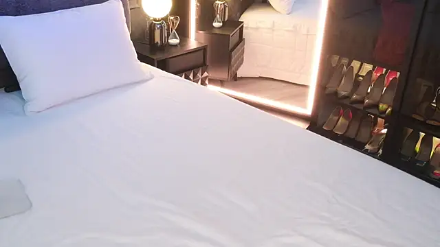 Ami Katana online show from October 4, 4:18 am