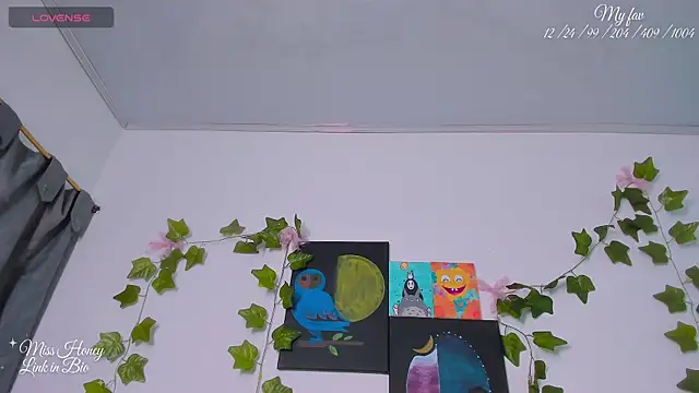 Snapshot of Mxss_Honey chatting on September 28, 9:47 am Mxss Honey online show from September 28, 9:47 am