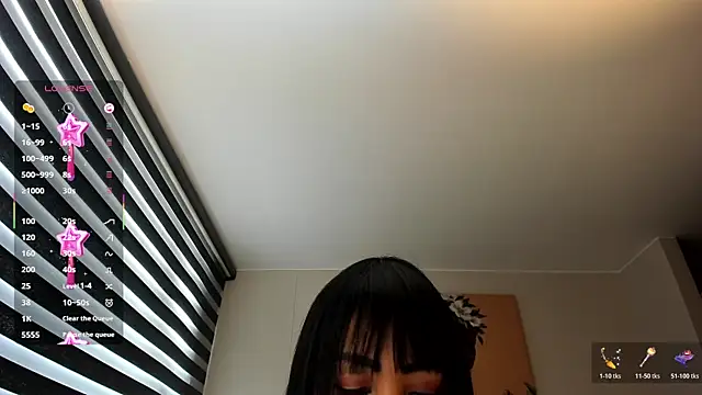 CindyWilliams  online show from June 10, 5:55 pm