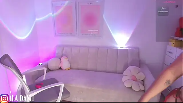 Gisell Daniela1 online show from September 25, 5:06 am