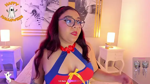 Snapshot of MeghanBurn chatting on October 31, 12:53 pm MeghanBurn online show from October 31, 12:53 pm