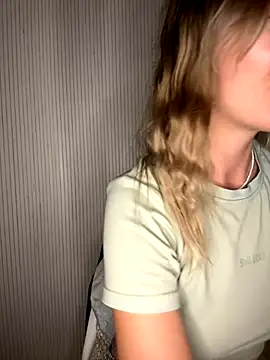 Snapshot of Milla__one chatting on September 20, 8:18 pm Milla one online show from September 20, 8:18 pm