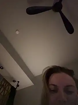 Snapshot of Milla__one chatting on October 26, 10:33 am Milla one online show from October 26, 10:33 am