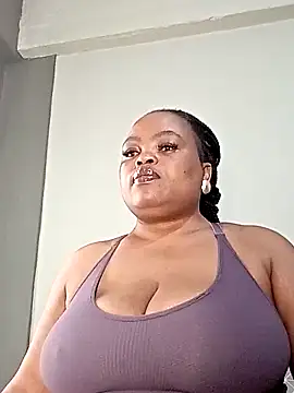 Snapshot of hugemelonsxxx chatting on October 6, 12:00 pm hugemelonsxxx online show from October 6, 12:00 pm