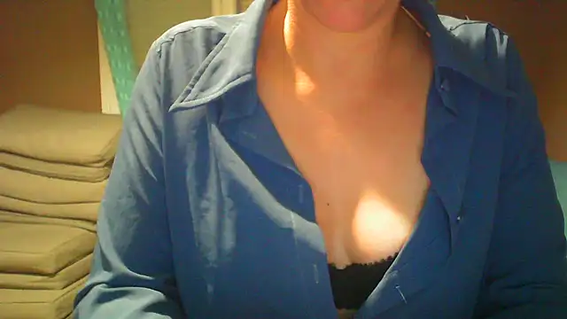 Raptor82 online show from October 3, 7:52 pm