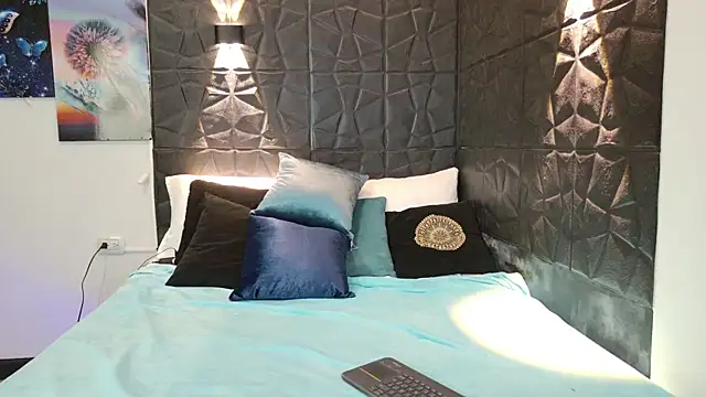 Snapshot of graceymilf666 chatting on September 24, 11:20 am graceymilf666 online show from September 24, 11:20 am