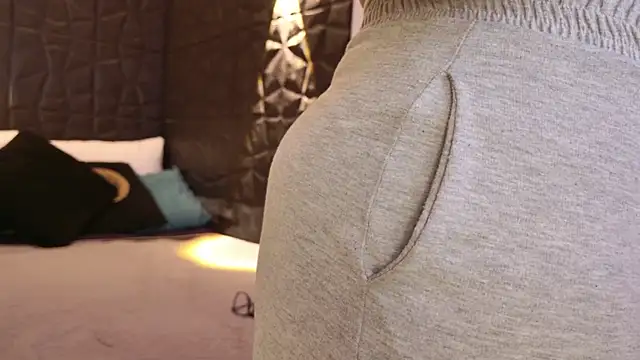 Snapshot of graceymilf666 chatting on October 10, 11:15 am graceymilf666 online show from October 10, 11:15 am