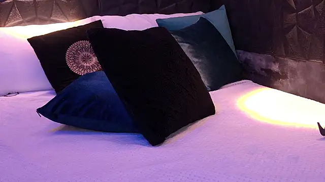 Snapshot of graceymilf666 chatting on October 16, 12:19 pm graceymilf666 online show from October 16, 12:19 pm