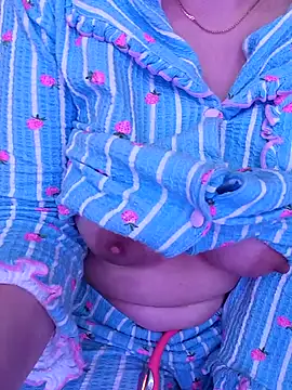 Layane99 online show from March 28, 6:07 pm