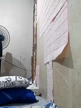 Sweetchuby1995 online show from April 26, 9:12 pm