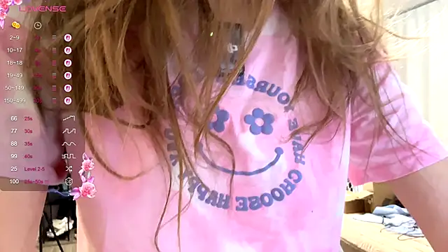 Snapshot of anna_kiss69 chatting on October 22, 6:46 pm anna kiss69 online show from October 22, 6:46 pm