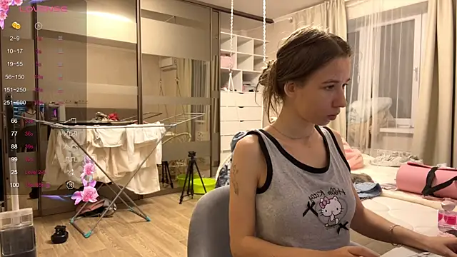 Snapshot of anna_kiss69 chatting on October 13, 5:04 pm anna kiss69 online show from October 13, 5:04 pm