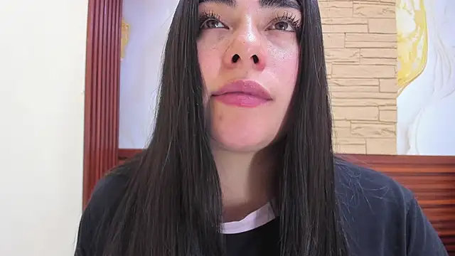 Snapshot of missexy303av chatting on September 25, 12:32 am missexy303av online show from September 25, 12:32 am