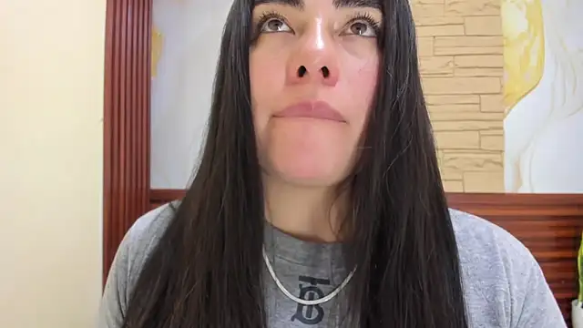 Snapshot of missexy303av chatting on October 20, 3:37 pm missexy303av online show from October 20, 3:37 pm