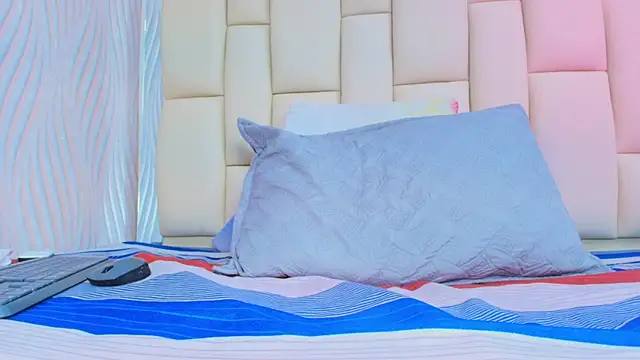 Snapshot of mss_mar chatting on September 26, 3:37 am mss mar online show from September 26, 3:37 am