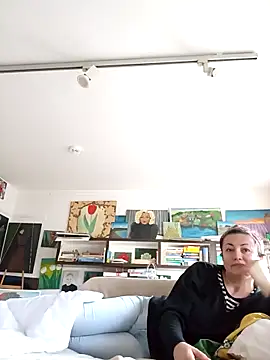 MariaAnaSunshine online show from October 3, 3:06 pm