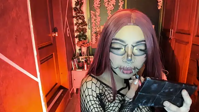 Snapshot of SexyNaf chatting on October 16, 8:33 pm SexyNaf online show from October 16, 8:33 pm