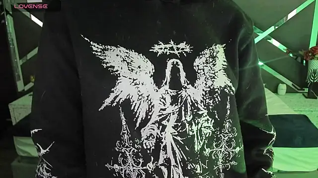 Snapshot of SexyNaf chatting on October 11, 7:38 pm SexyNaf online show from October 11, 7:38 pm